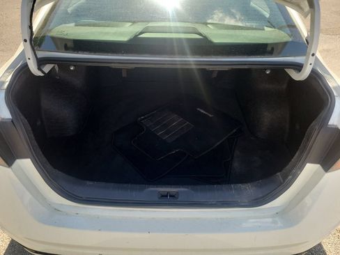 Used 2025 Nissan Altima 2.5 SV FWD image 7