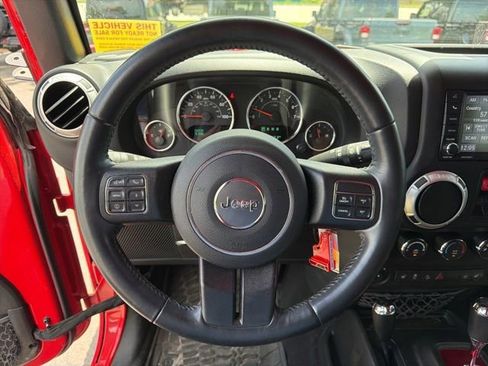 Used 2018 Jeep Wrangler Unlimited Sahara w/ Max Tow Package AWD/4WD image 19