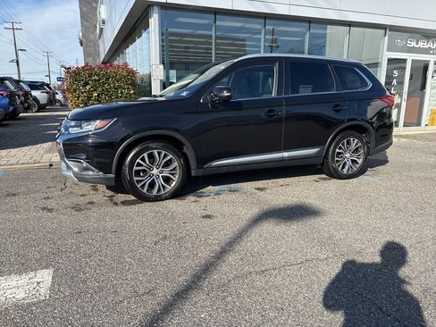 Used 2017 Mitsubishi Outlander SEL image 9
