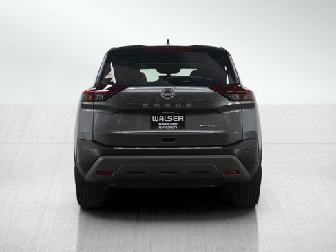 Used 2022 Nissan Rogue SV image 4