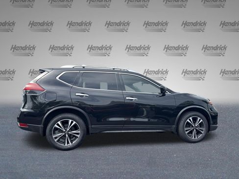 Used 2020 Nissan Rogue SV w/ Sun & Sound Touring Package AWD/4WD image 11
