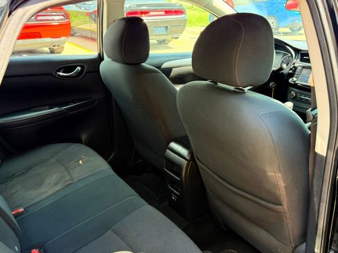 Used 2019 Nissan Sentra S image 36