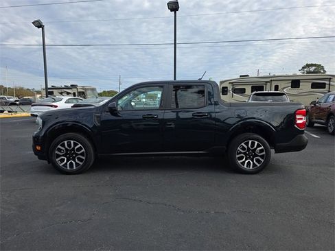 Used 2022 Ford Maverick Lariat w/ Lariat Luxury Package image 7