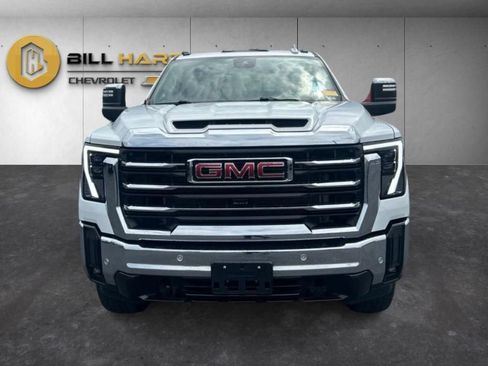 Used 2024 GMC Sierra 2500 SLT w/ SLT Premium Package AWD/4WD image 2