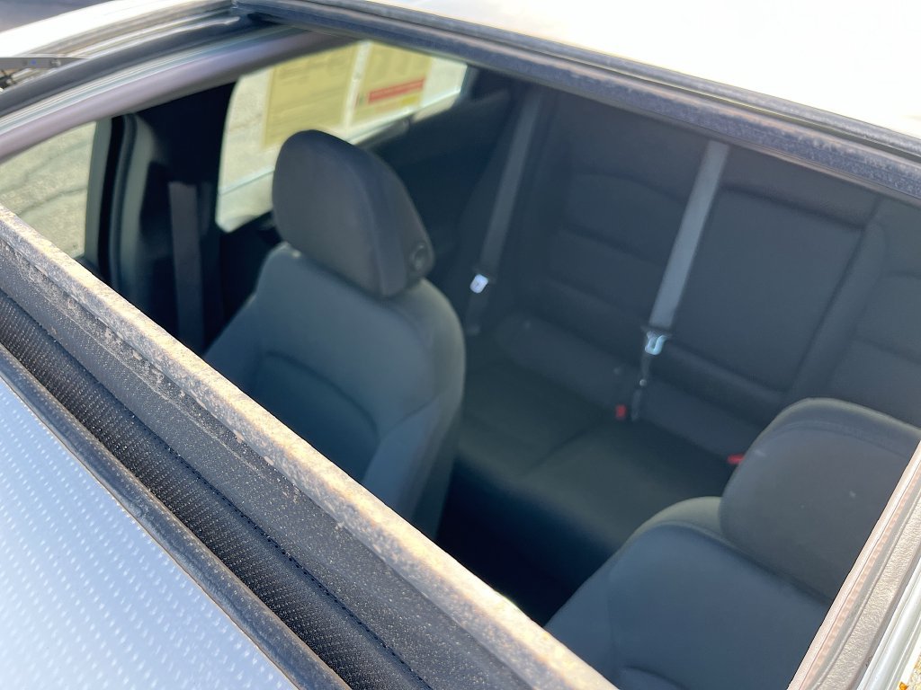 Used 2024 Chevrolet Malibu LT FWD image 21