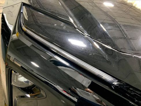 Used 2025 Toyota Crown Signia XLE image 28