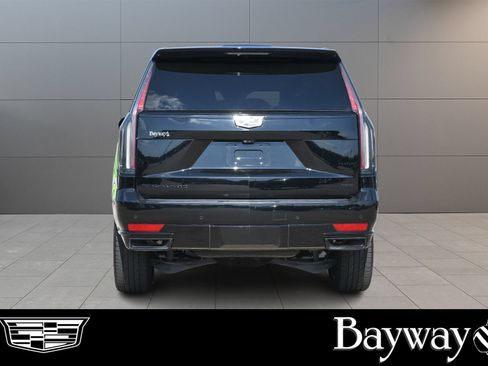 Certified 2023 Cadillac Escalade Sport AWD/4WD image 6