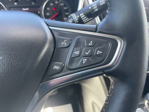 Used 2024 Chevrolet Equinox LT AWD/4WD image 24