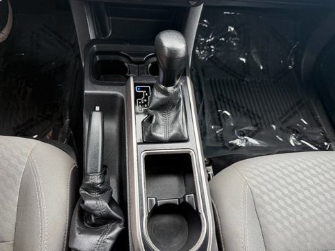 Used 2022 Toyota Tacoma SR5 image 45