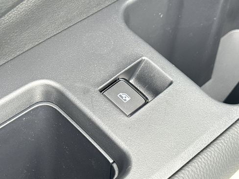 New 2026 Nissan Pathfinder SL AWD/4WD image 30