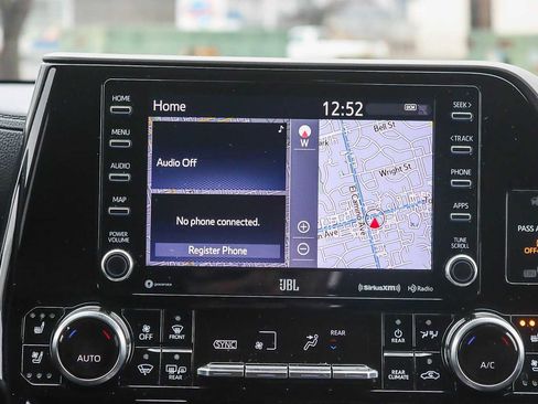 Used 2022 Toyota Highlander Limited image 13