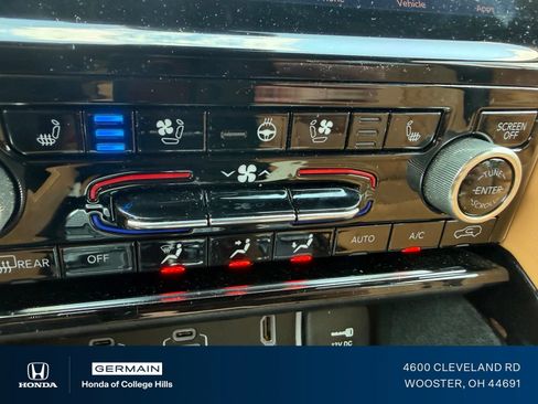 Used 2022 Jeep Grand Cherokee Summit AWD/4WD image 23