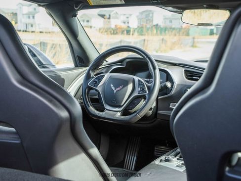 Used 2018 Chevrolet Corvette Stingray Coupe w/ 1LT image 18