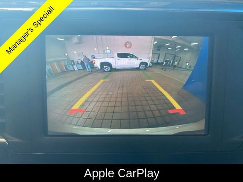 Used 2023 Chrysler Voyager LX FWD image 3