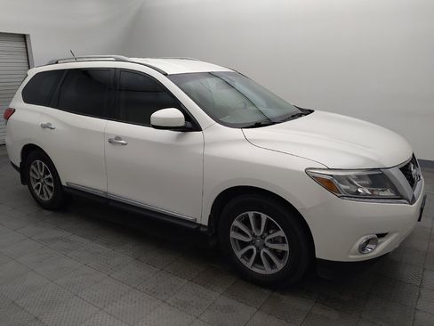 Used 2015 Nissan Pathfinder SL FWD image 11
