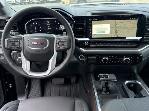 New 2026 GMC Sierra 1500 SLT image 7