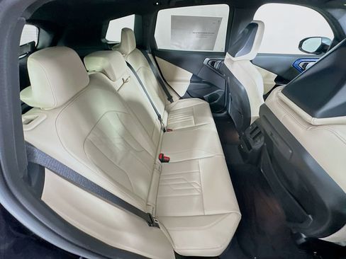 New 2026 BMW X3 xDrive30 w/ M Sport Package image 29