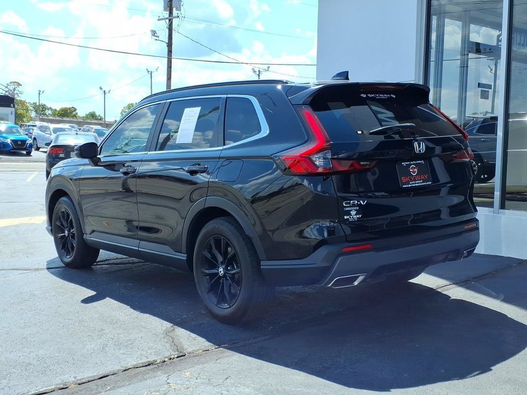 Used 2025 Honda CR-V Sport-L image 6