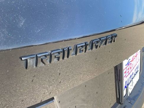 Used 2023 Chevrolet TrailBlazer RS w/ Convenience Package image 29