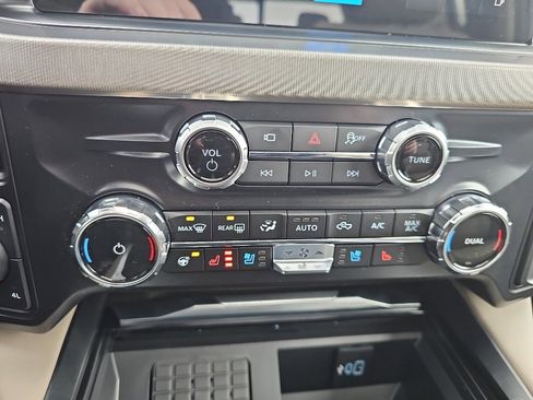 New 2026 Ford F250 Platinum w/ Platinum Plus Package AWD/4WD image 55
