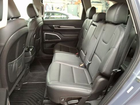 Used 2021 Kia Telluride LX image 8