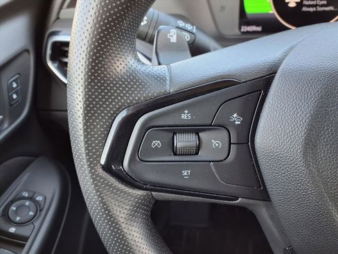 Used 2023 Chevrolet Bolt EUV LT w/ Driver Confidence Package image 11