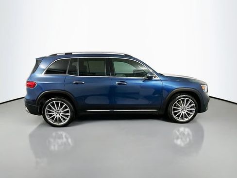Used 2022 Mercedes-Benz GLB 250 image 4