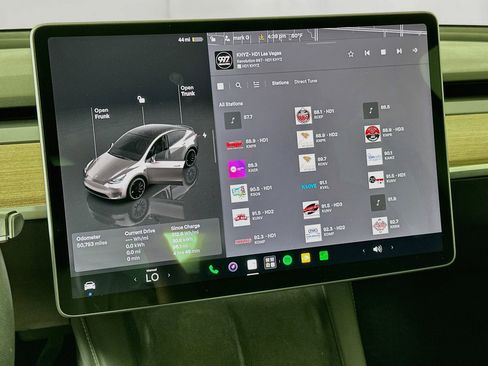 Used 2022 Tesla Model Y Performance AWD/4WD image 18