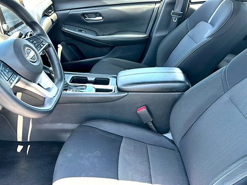 Used 2025 Nissan Sentra SV FWD image 13