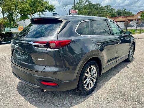 Used 2019 MAZDA CX-9 Touring w/ Touring Premium Package FWD image 4
