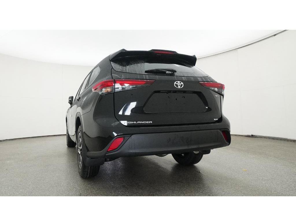 Used 2026 Toyota Highlander XLE AWD/4WD image 28