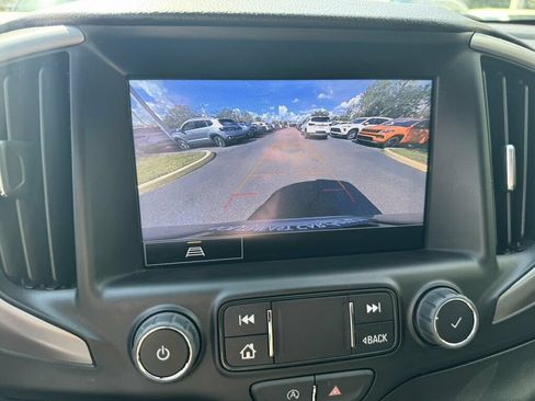 Used 2023 GMC Terrain AT4 AWD/4WD image 6