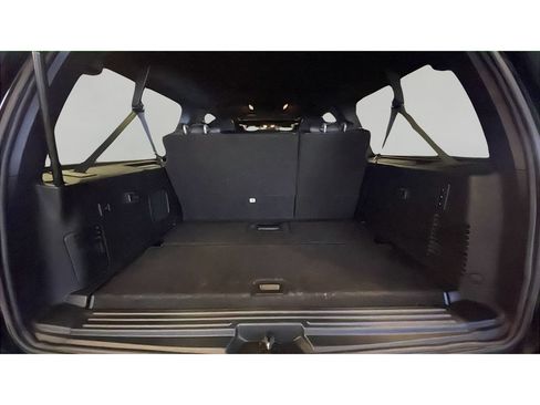 Used 2017 Ford Expedition EL Limited w/ Equipment Group 301A AWD/4WD image 18