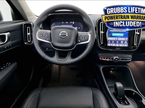 New 2026 Volvo XC40 B5 Core AWD/4WD image 15