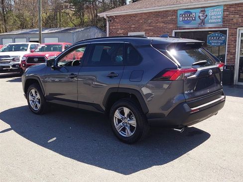 Used 2023 Toyota RAV4 XLE image 3