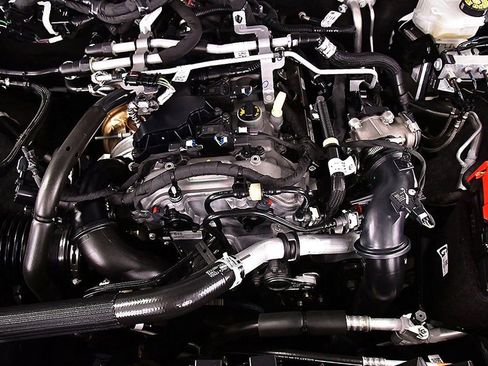 Used 2025 Ford Bronco Outer Banks image 32