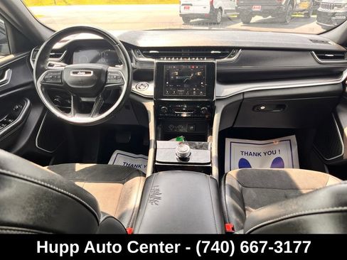 Used 2022 Jeep Grand Cherokee L Laredo AWD/4WD image 9
