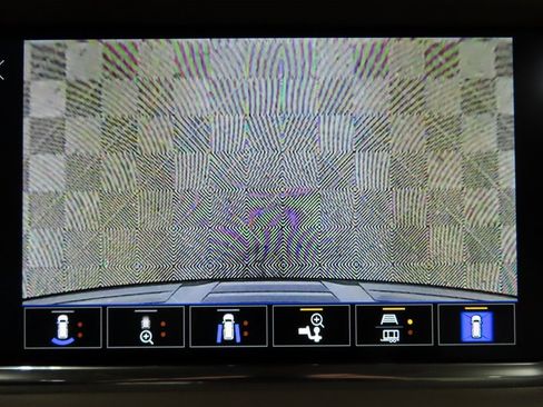 Used 2024 GMC Yukon XL Denali image 22