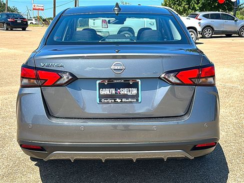 Used 2025 Nissan Versa SV w/ Trunk Package FWD image 7
