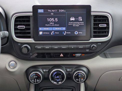 New 2026 Hyundai Venue SEL FWD image 13
