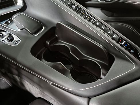 Used 2022 Chevrolet Corvette Stingray Coupe w/ 1LT RWD image 16