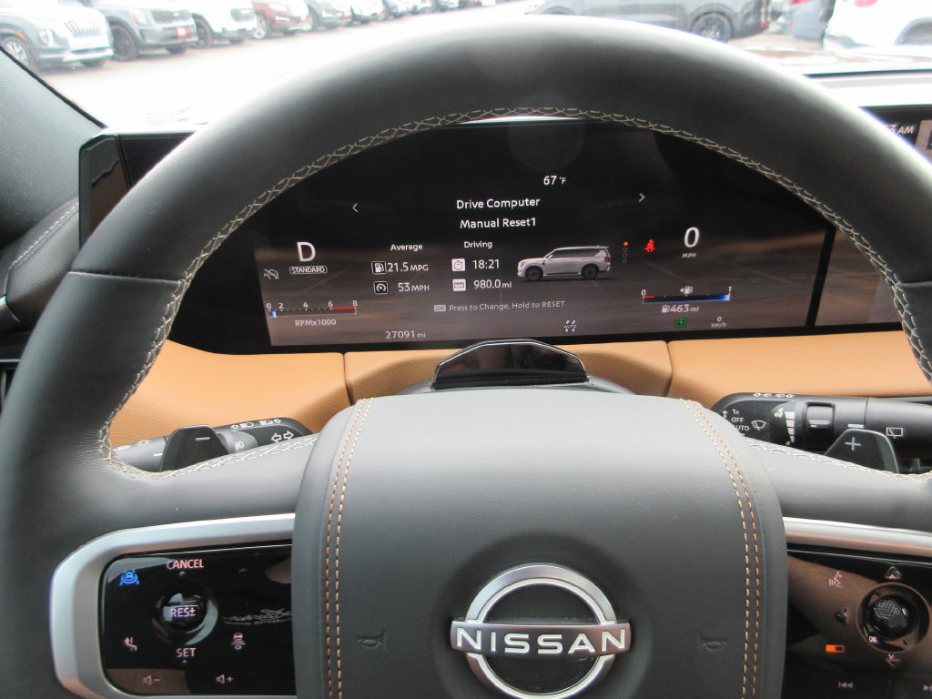 Used 2025 Nissan Armada Platinum Reserve AWD/4WD image 33