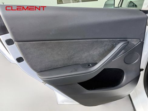 Used 2023 Tesla Model Y Long Range AWD/4WD image 26