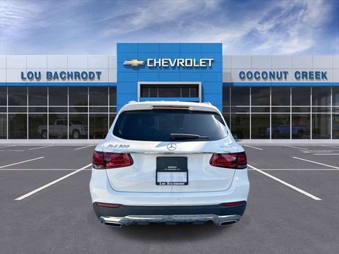 Used 2022 Mercedes-Benz GLC 300 4MATIC w/ Multimedia Package Lite image 7