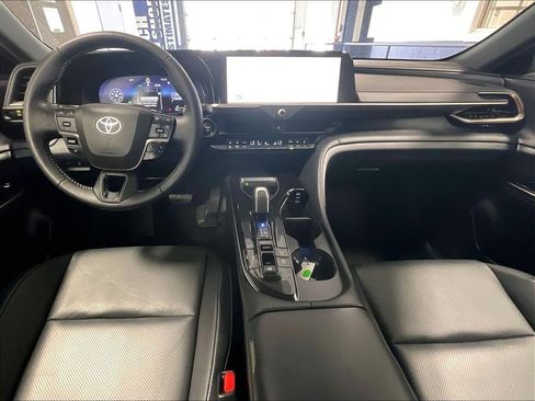 Used 2026 Toyota Crown AWD/4WD image 21