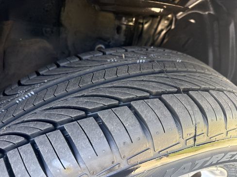Used 2019 Toyota RAV4 XLE AWD/4WD image 12