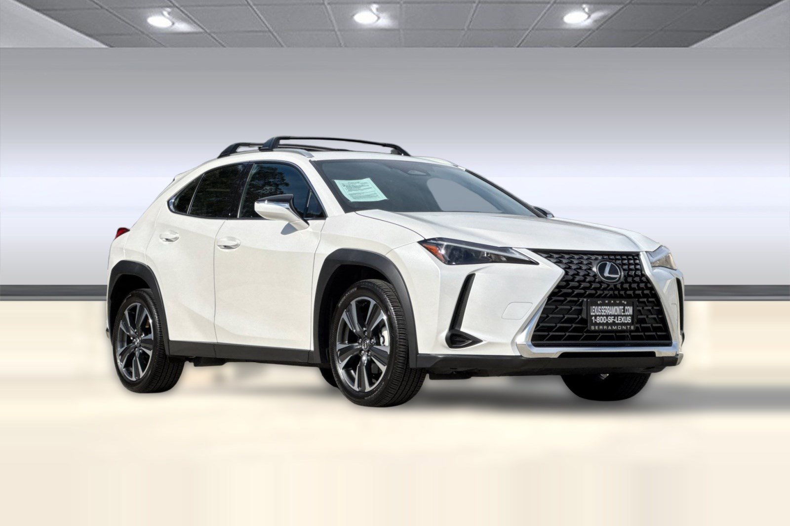 Used 2025 Lexus UX 300h FWD w/ Accessory Package (Z2) image 6