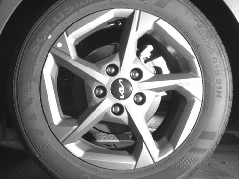 Used 2025 Kia K4 LXS image 14