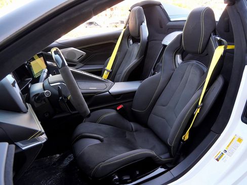 Used 2024 Chevrolet Corvette Z06 image 20