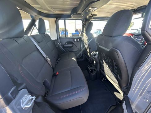 Used 2021 Jeep Wrangler Unlimited Rubicon image 27